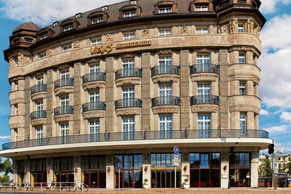 Die historische Jugendstilfassade des Victor's am Georgiring