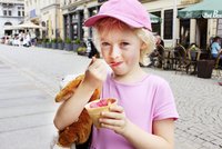 Kind mit Eis