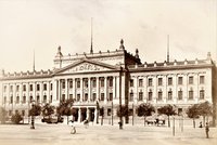 Fassade des Augusteums