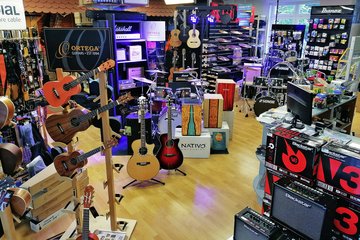 Ein breites Angebot im Musikhaus Syhre in Gohlis