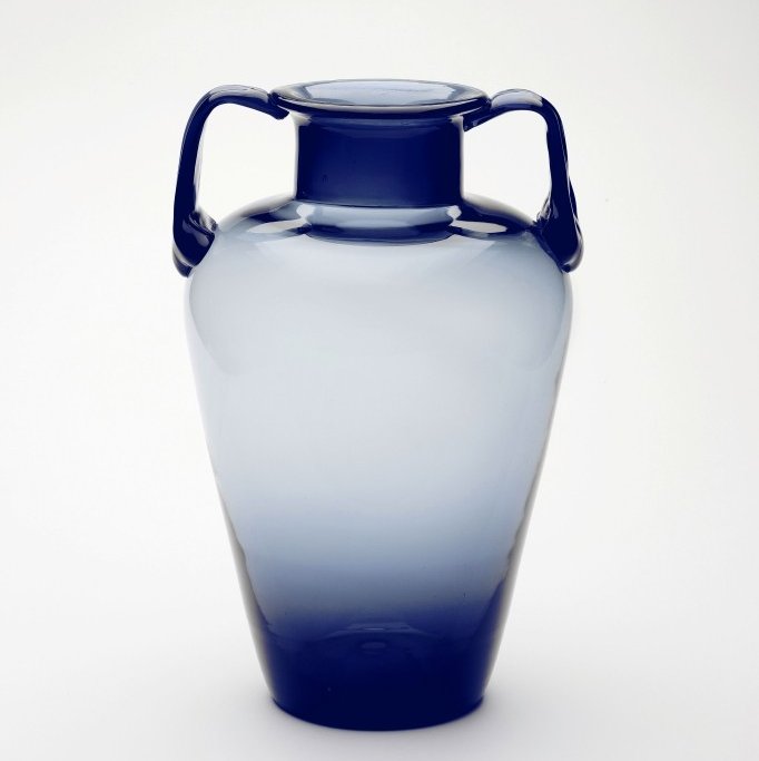 Bauhaus-Schüler Wilhelm Wagenfeld entwarf die Bodenvase „München“