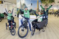 Die ganze Familie Böttcher hat sichtlich Spaß an ihrem Job