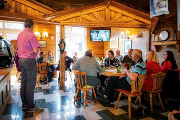 Regionale Käsevielfalt: Gemütliches Beisammensein bei der Verkostung