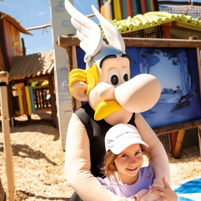 Meet & Greet: Am Fotopoint sind Erinnerungsfotos mit Figuren aus dem Asterix-Universum möglich