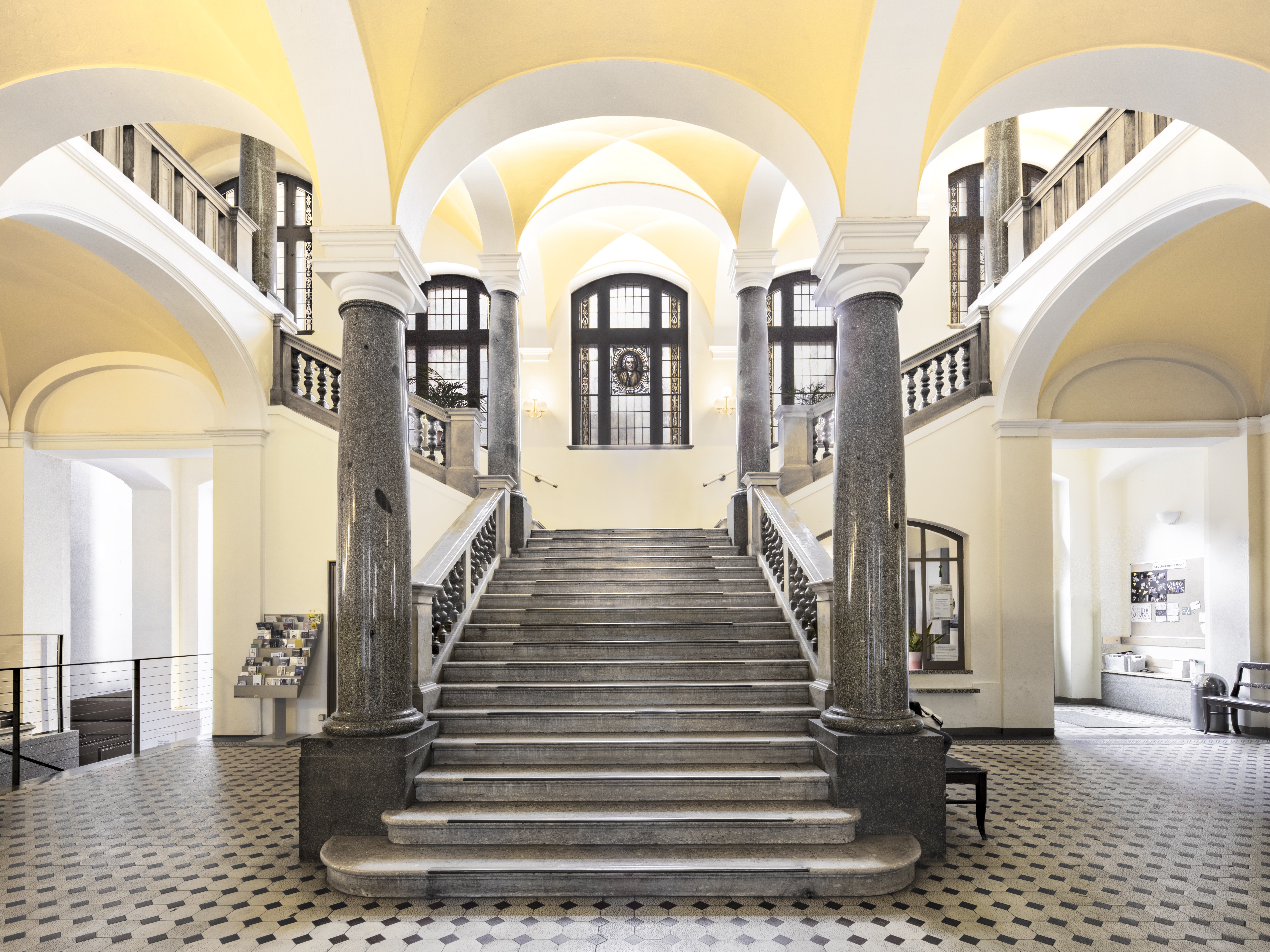 Treppenhaus 6.	Hochschule für Musik und Theater „Felix Mendelssohn Bartholdy“