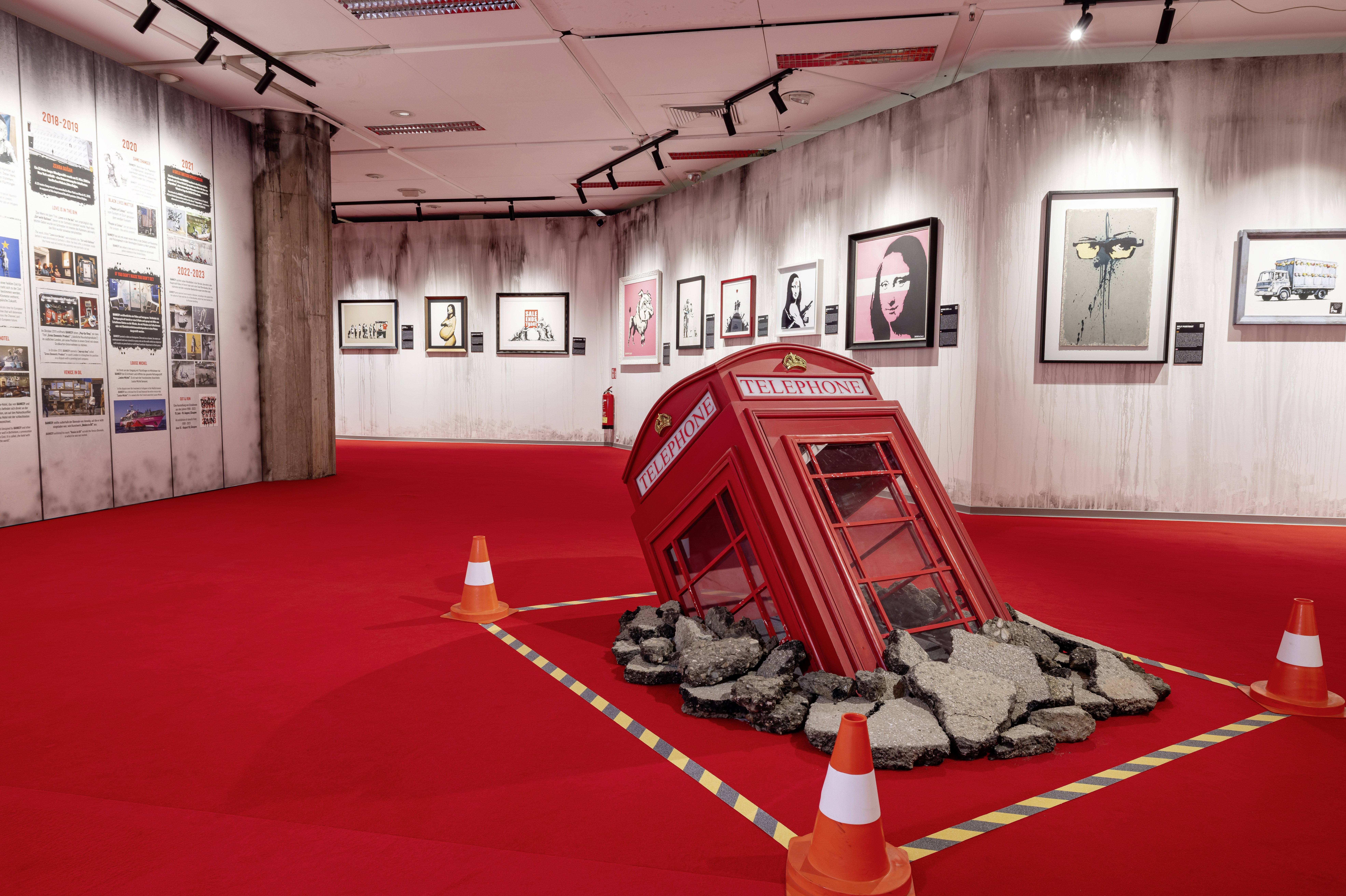 2006 sorgte Banksy im Londoner Stadtteil Soho mit „Murdered Phone Booth“ für Aufregung