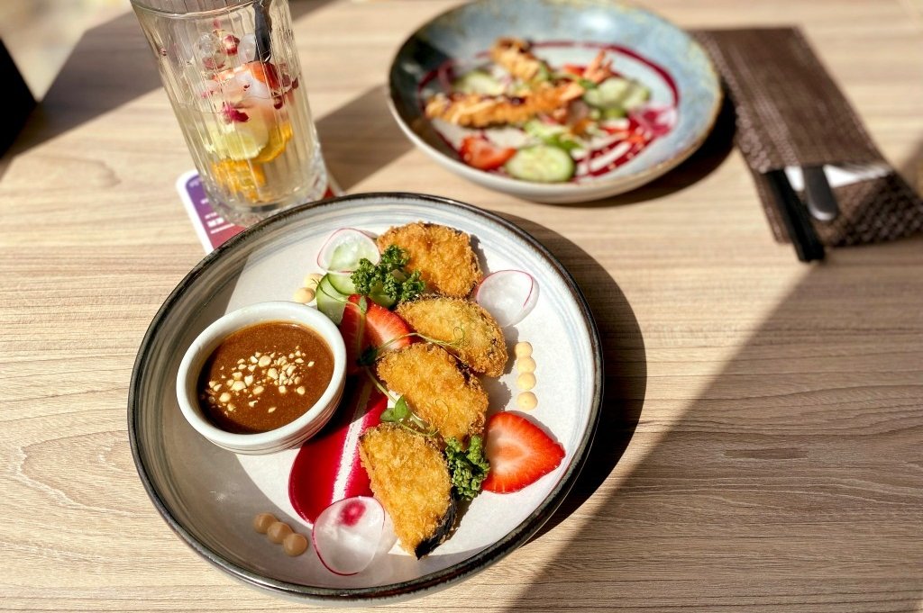 Frittierte Auberginen sind eine beliebte Vorspeise im Mai’s Kitchen