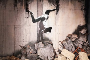 Bei Banksy treten die Werke in Dialog mit der Umgebung