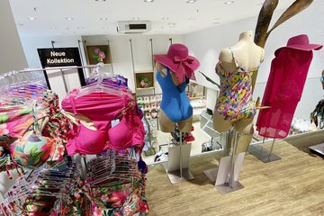 Große Auswahl auf zwei Etagen und hohe Qualität gibt es bei Wäsche & Dessous Gabriele Mahler