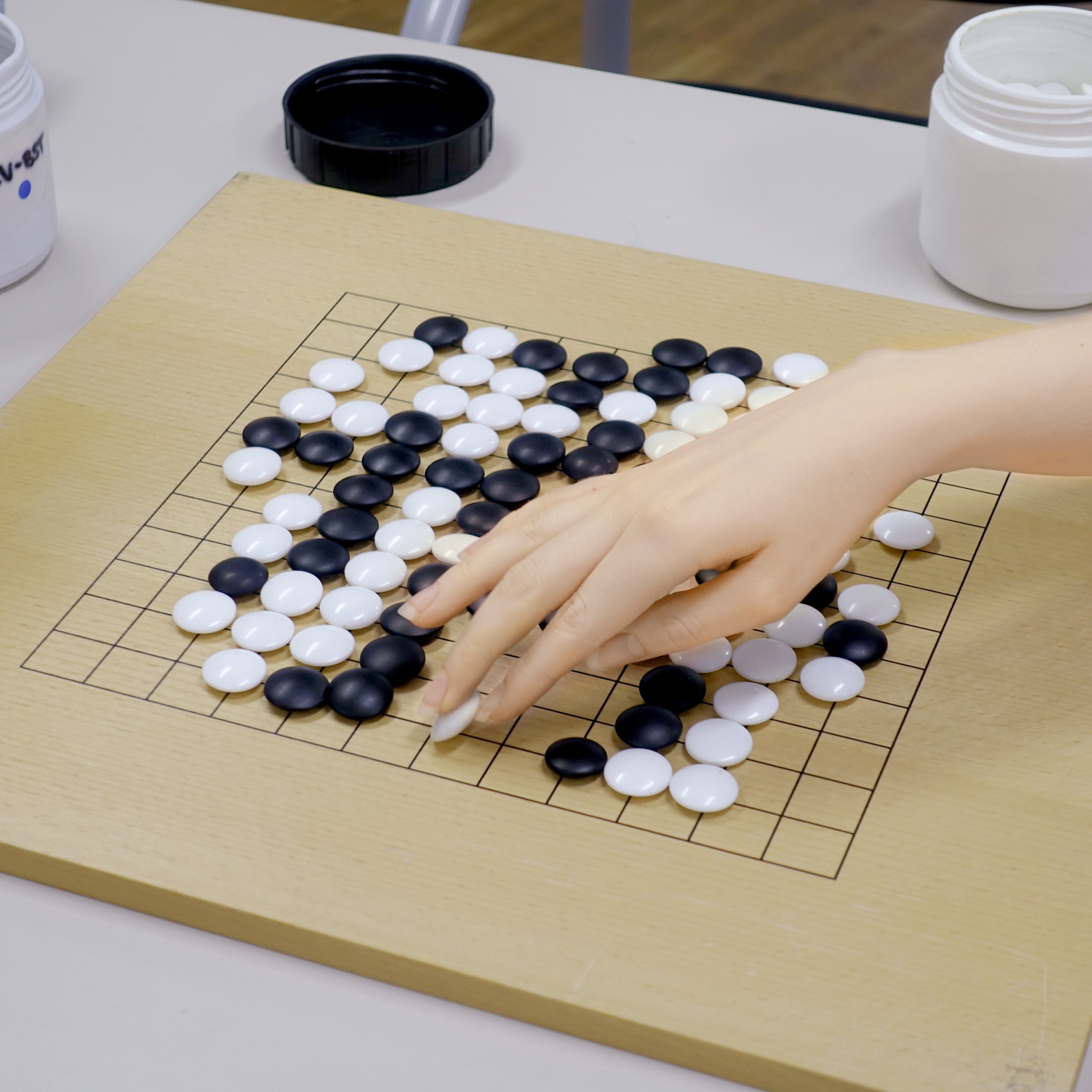 Go ist ein leicht zu lernendes und faszinierendes Brettspiel