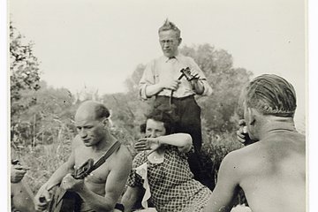 William Zipperer mit Frau und Freunden bei einem Ausflug