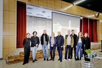 Das Schauspiel-Team stellt die Ag(o)ra-Spielstätte vor