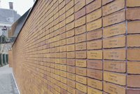 Das Amsterdamer „Holocaust Namenmonument“ erinnert auch an Emanuel Querido