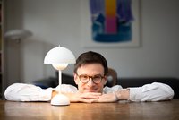 SPIEGEL-Reporter Alexander Kühn hat in den letzten 25 Jahren viele Prominente interviewt und beim 18 Älterwerden beobachtet
