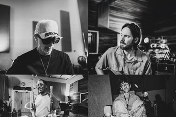 Pino Palladino (o. l.) & Blake Mills (o. r.) kommen am 11. Oktober mit Band ins UT Connewitz