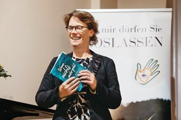 Stefanie Schnier stellt ihr Buch „Wenn nichts mehr geht“ vor