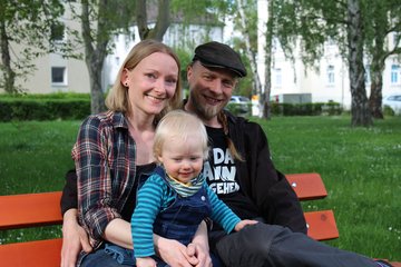 Maria Skolaude und Mathias Doerffel mit Sohn Finn