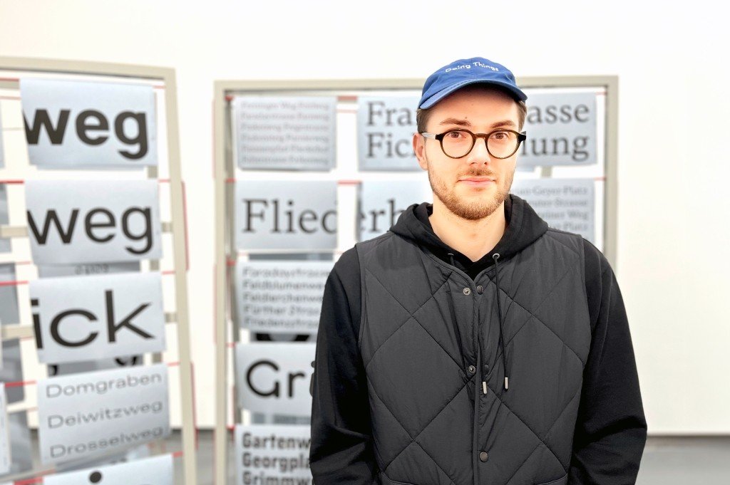 Typografie-Professor Ondřej Báchor unterrichtet Type- Design an der HGB