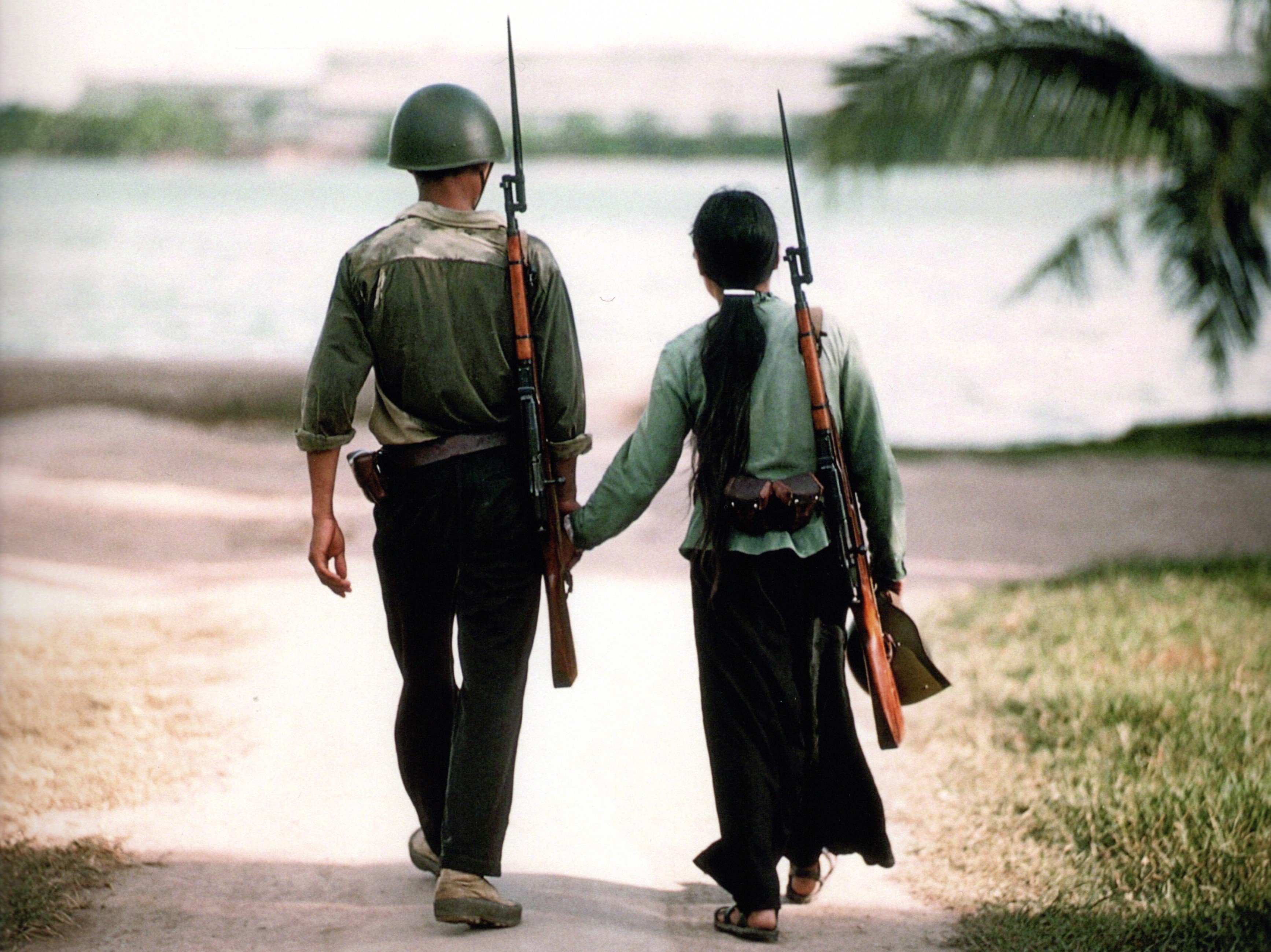 Soldatenpaar in Hanoi