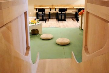 Das Eltern-Kind-Café verbindet Spiel und Entspannung auf zwei Ebenen
