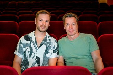 Die Theaterleitung, bestehend aus Patrick Cambiaghi- Nitschke (l.) und Bernd Gnann (r.) weiß: Privattheater muss wirtschaftlich gedacht werden