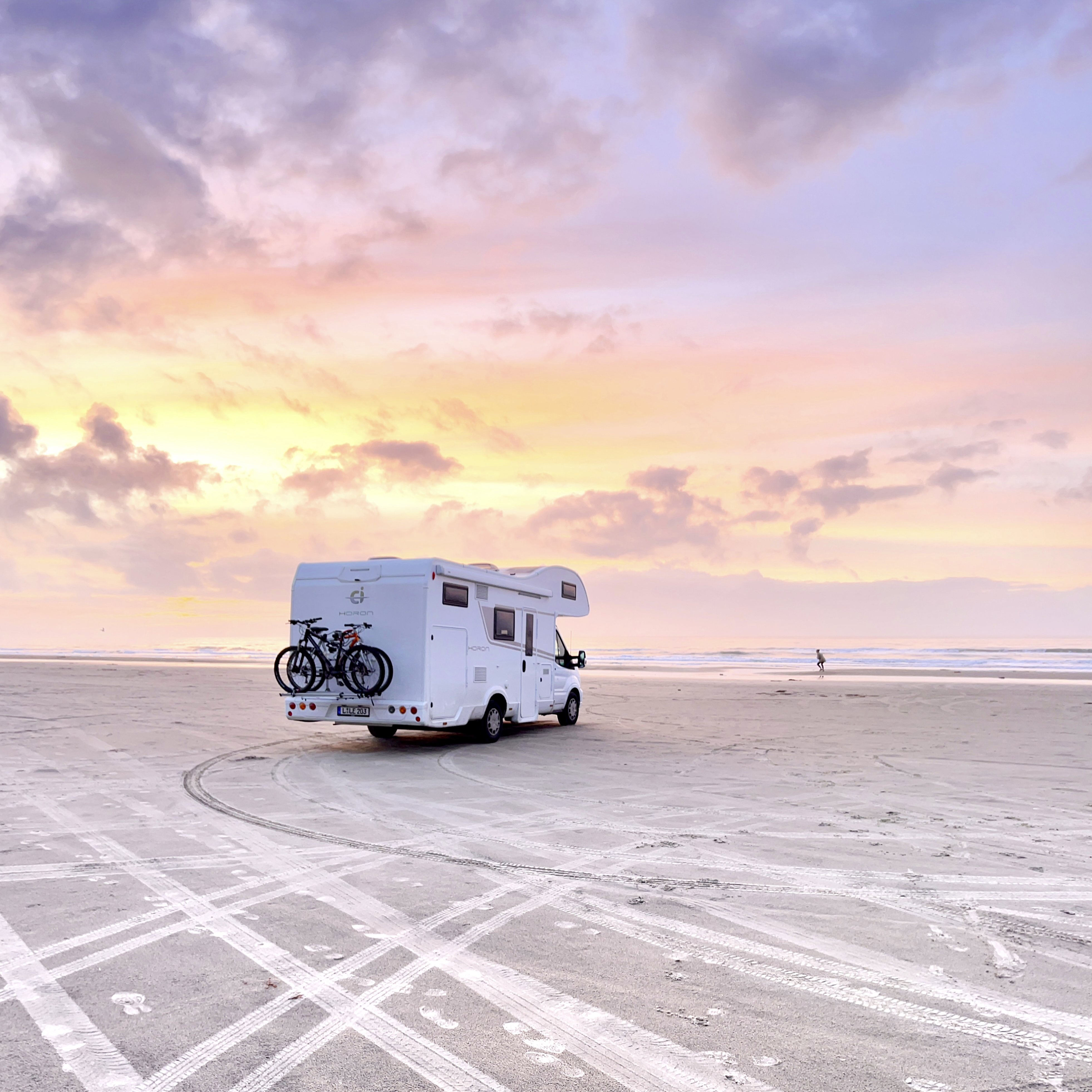 Mit dem Wohnmobil offroad direkt am Meer