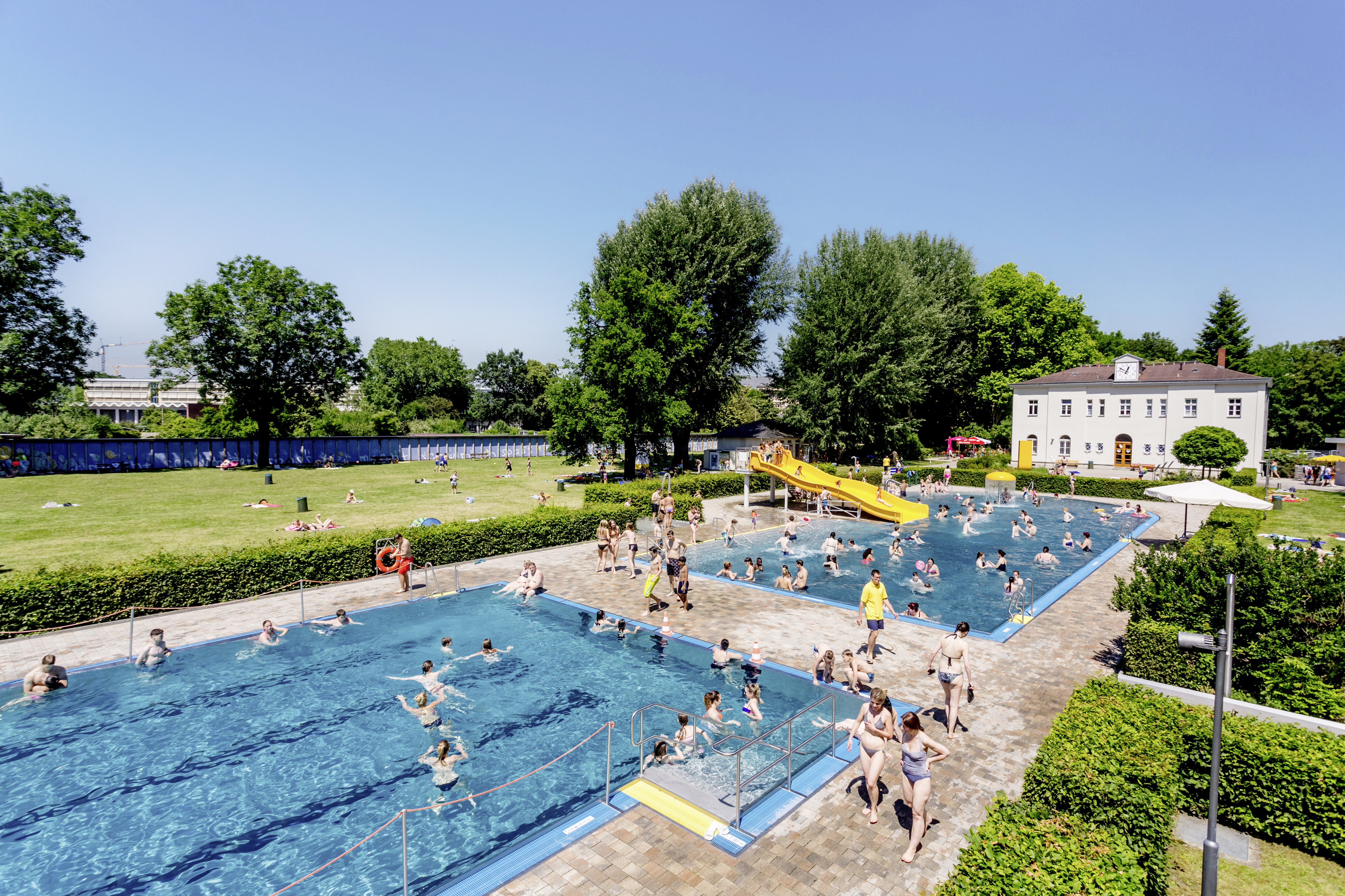 Das beliebte Schreberbad ist Leipzigs ältestes Freibad