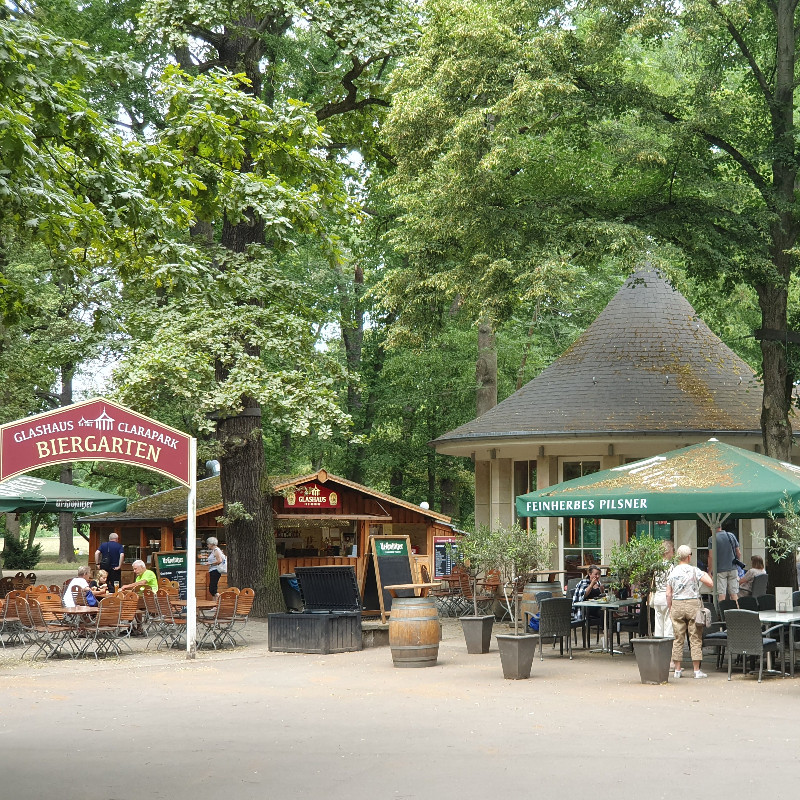 Biergarten Leipzig - Glashaus im Clarapark