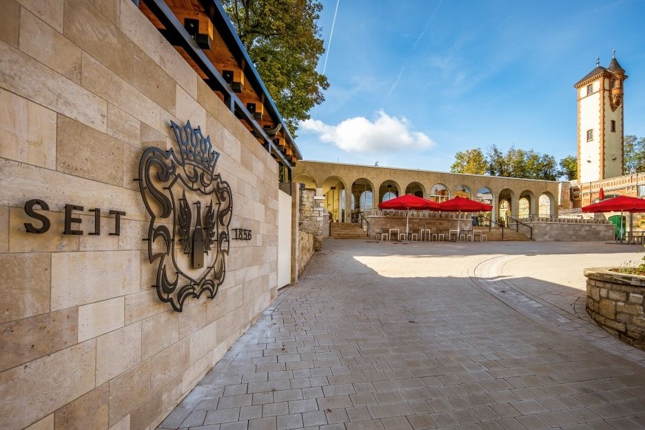 Die Rotkäppchen Erlebniswelt in Freyburg verbindet historische Bausubstanz mit moderner Architektur