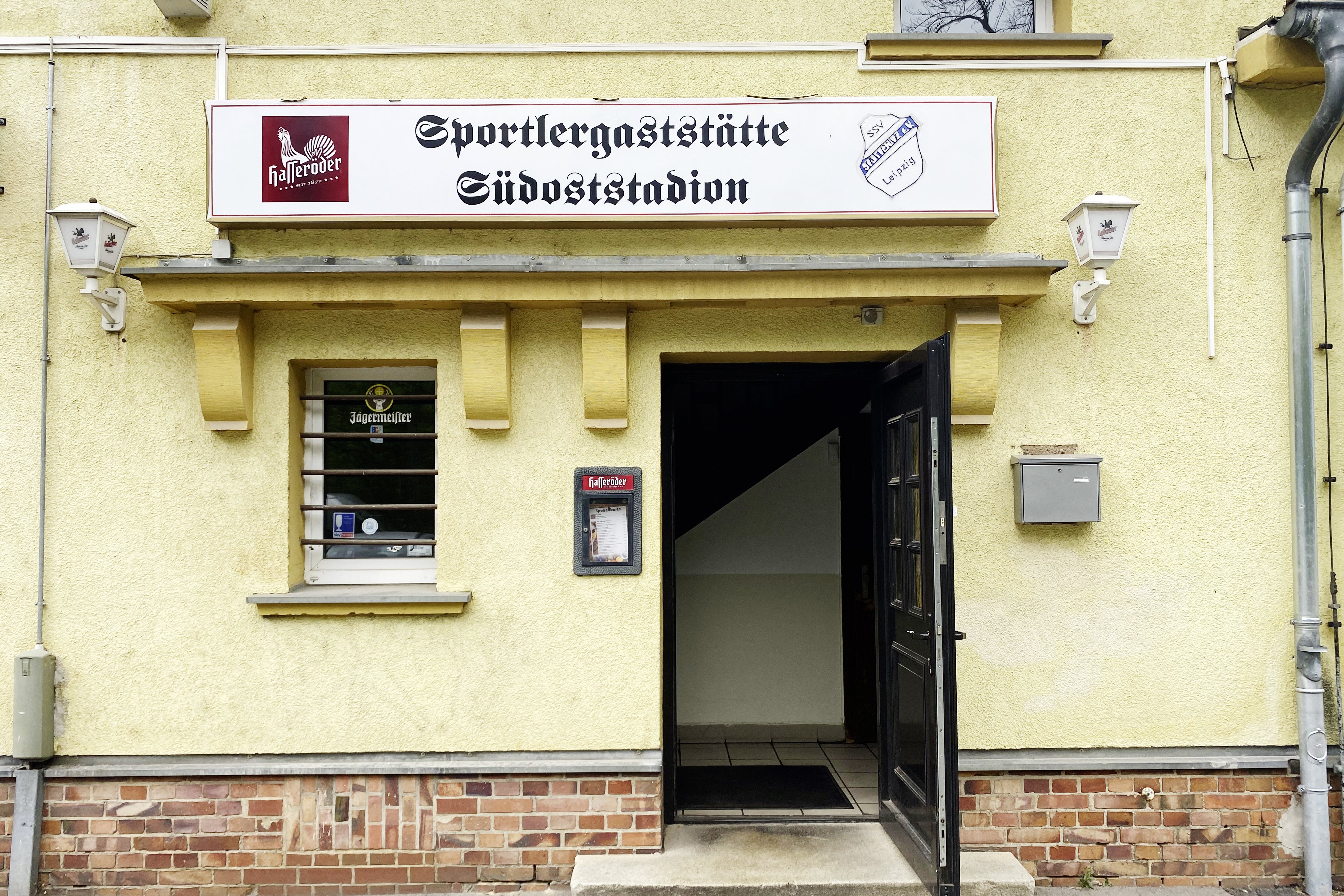 Der Eingang zu einer Stötteritzer Legende „Südoststadion“