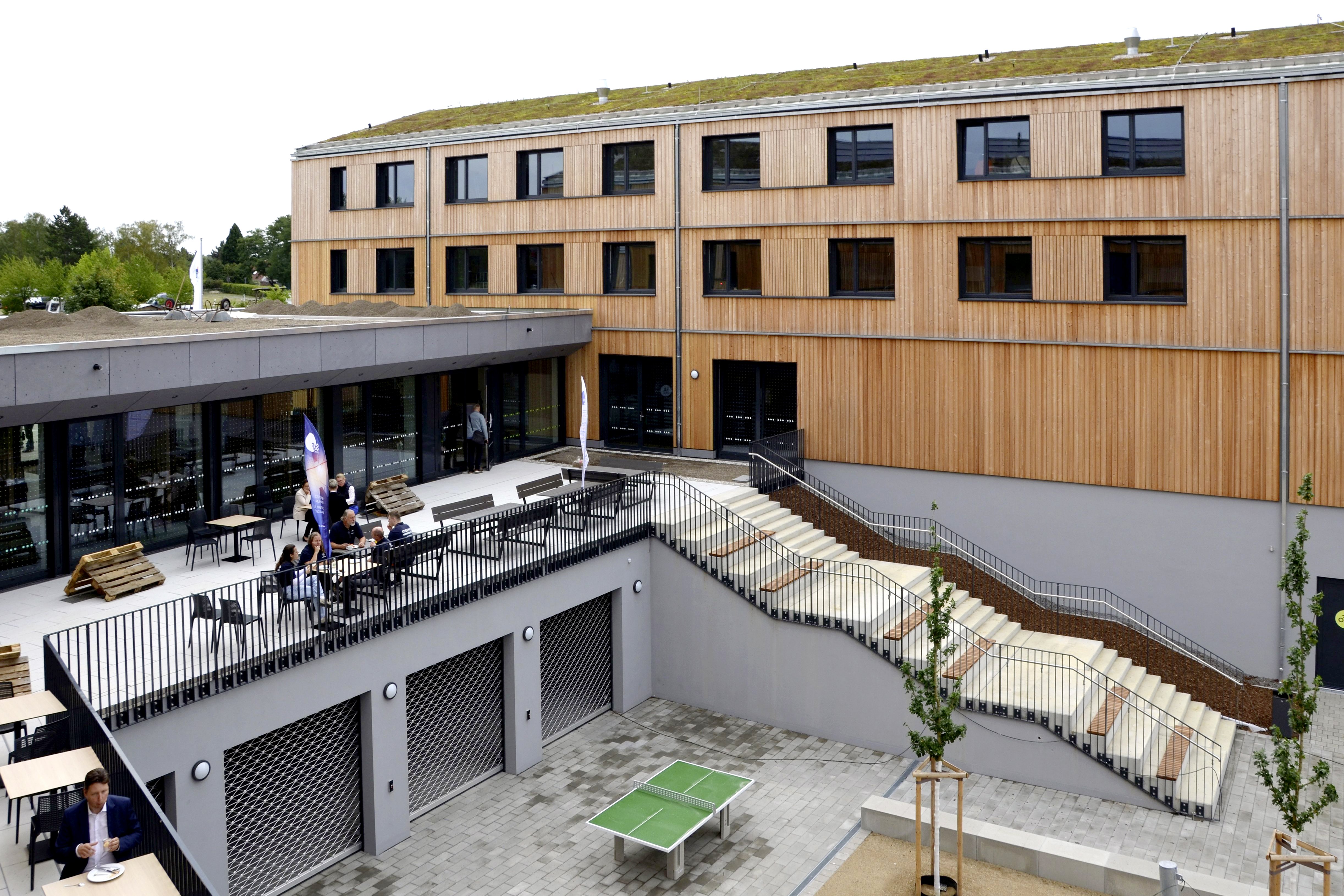 170 Betten, 58 Zimmer: Die neue Jugendherberge liegt direkt am Markkleeberger See
