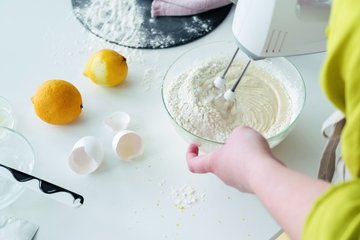Zubereitung eines DDR-Zitronenkuchens