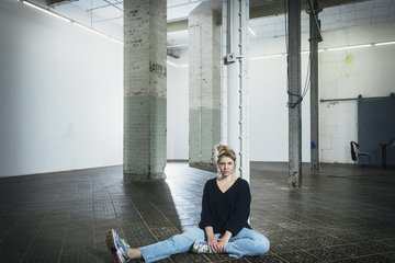 zusehe ein Porträt von Laetitia Gorsy