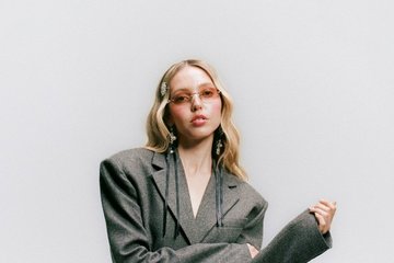 Lina Larissa Strahl, bekannt als Lina, überzeugt als Schauspielerin und musikalisch