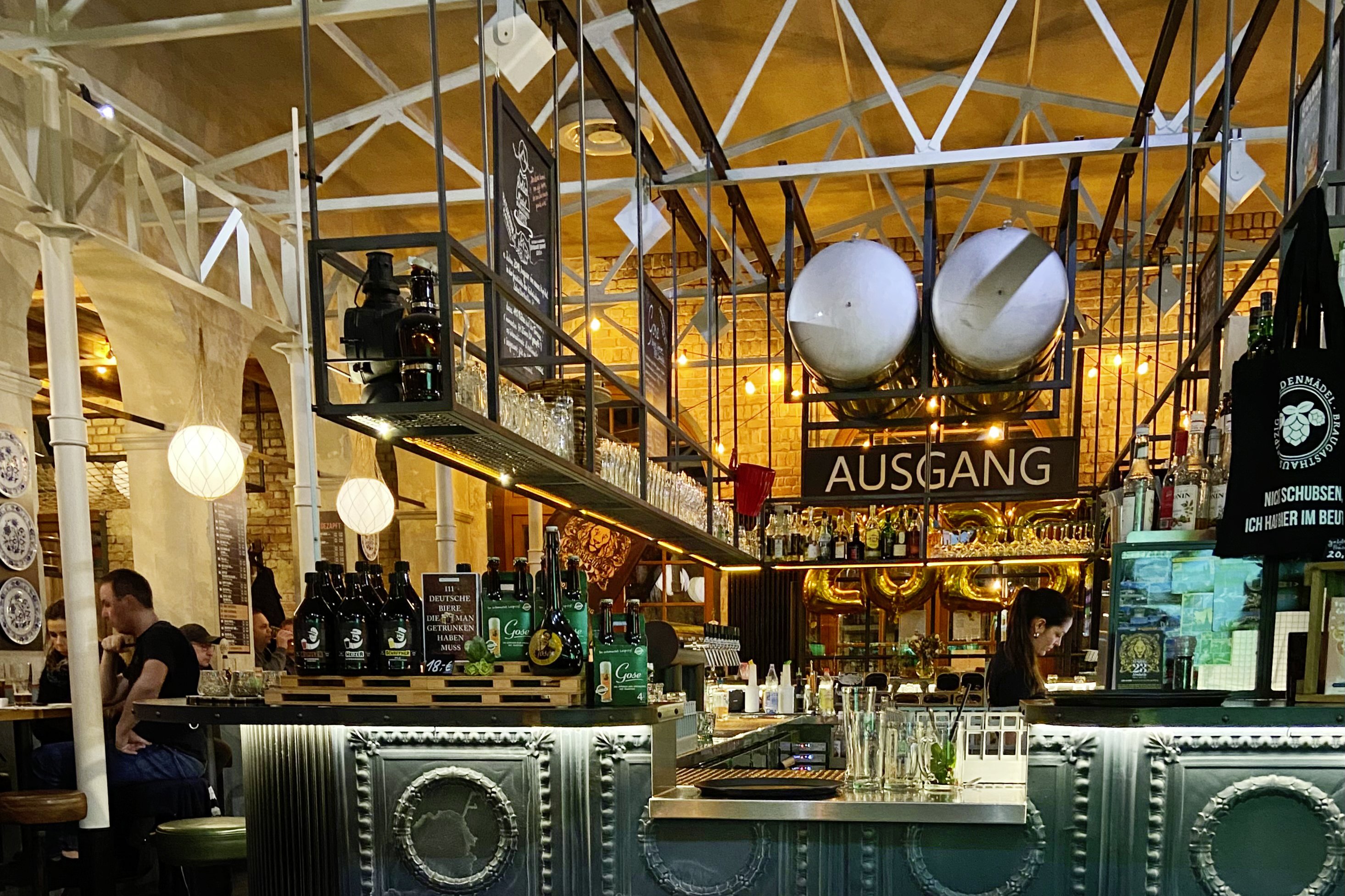 Eine gemütliche Atmosphäre und leckeres Bier erwarten die Bingogäste im Dolden Mädel