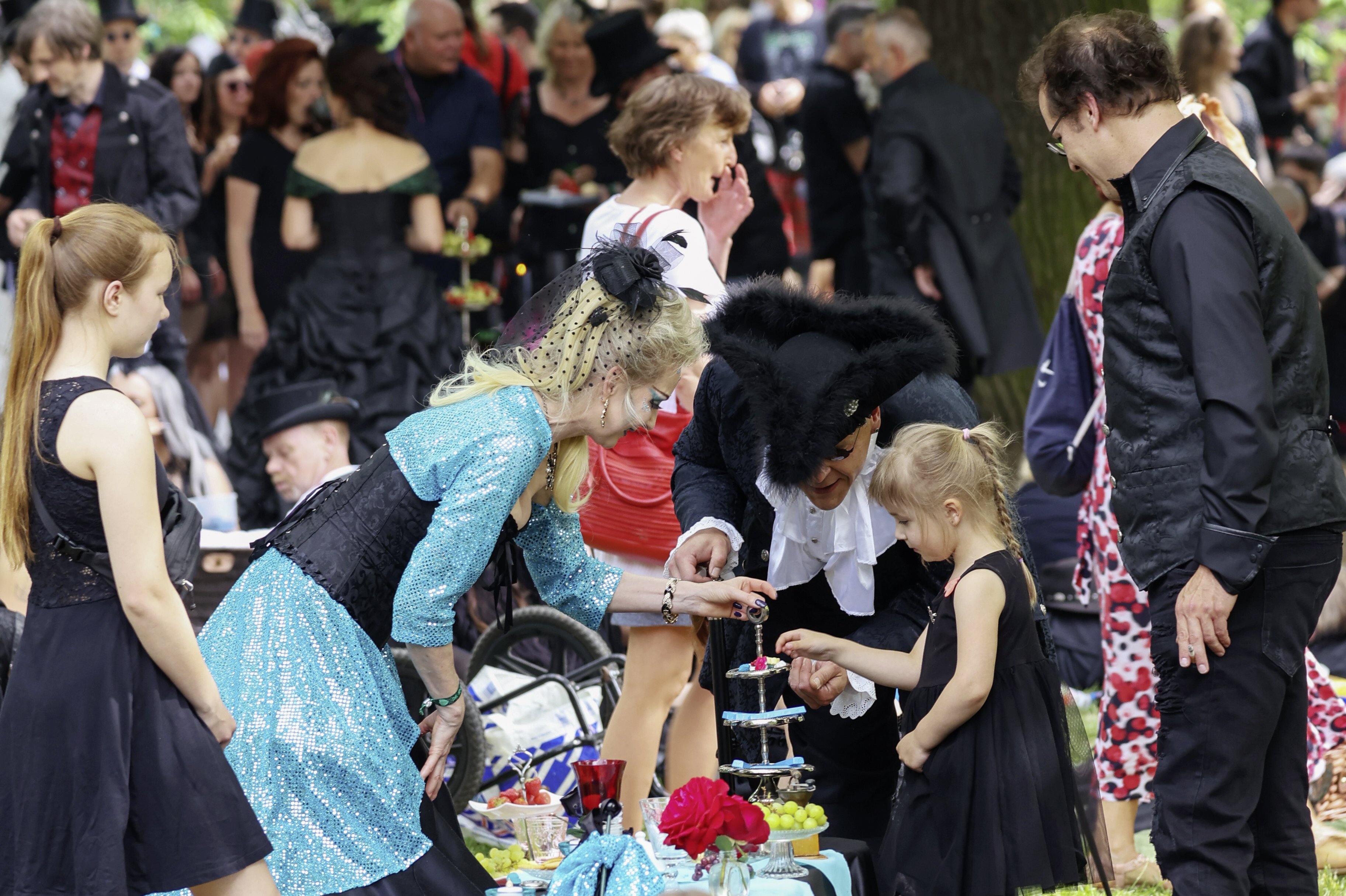 Familientauglich: Das Viktorianische Picknick im Clara-Zetkin-Park