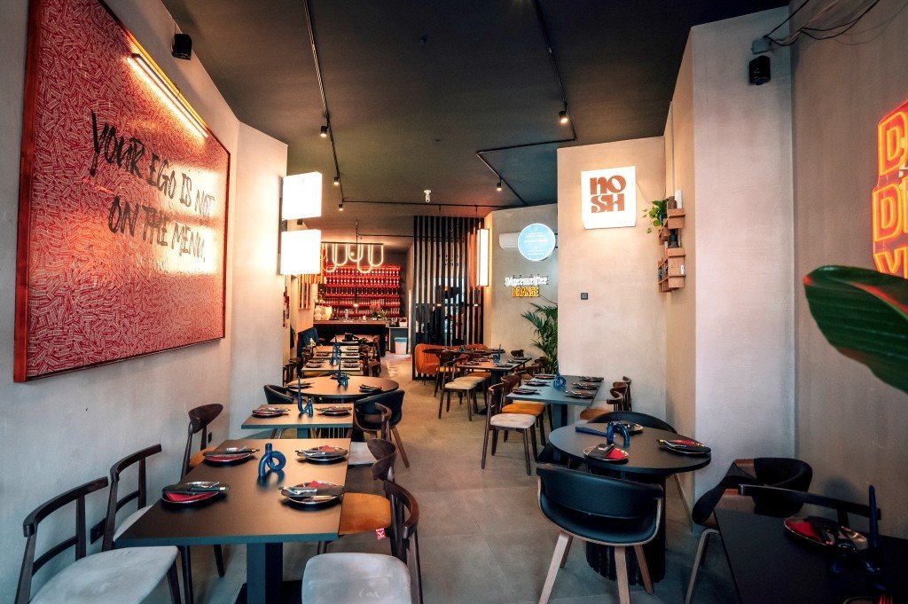 Auch hier eine Fusion: Streetfood-Feeling trifft auf ein modernes, entspanntes Restaurantkonzept