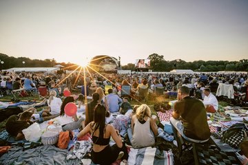 Das Rosental verwandelt sich beim Klassik Airleben zur größten Festwiese Leipzigs