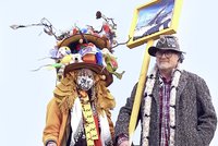 Das Künstlerpaar Saxana Nicole Schötschel (l.) und Helge Hommes
