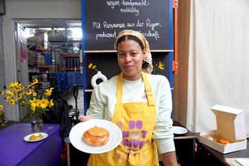 Nados Donuts sind auf dem Weihnachtsmarkt im Werk 2 vertreten