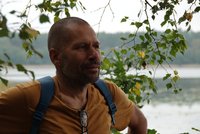 Dr. Udo Grashoff in der Natur, in Momenten der Sammlung
