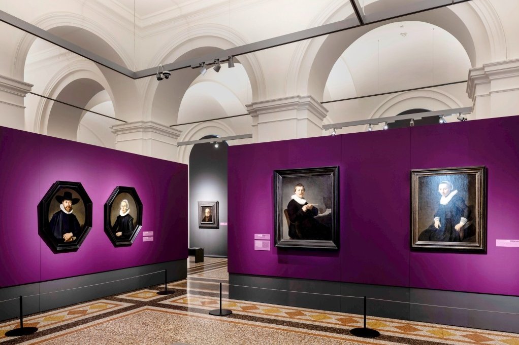 Die Ausstellung zeigt Werke von Rembrandt und anderen Malern seiner Zeit